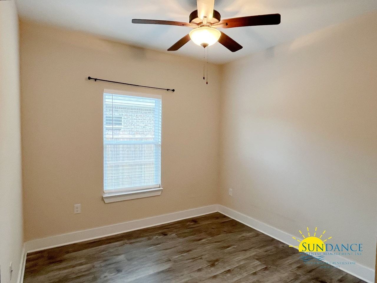 3015 N 33rd Ave - Photo 7 of 11