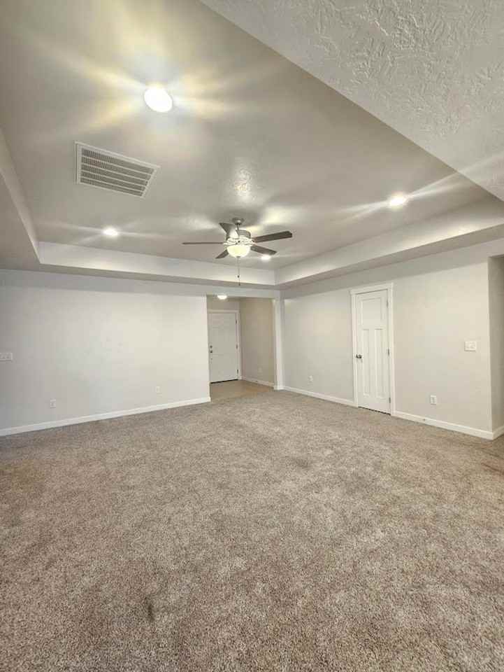 1045 E Jack Creek St - Photo 6 of 15