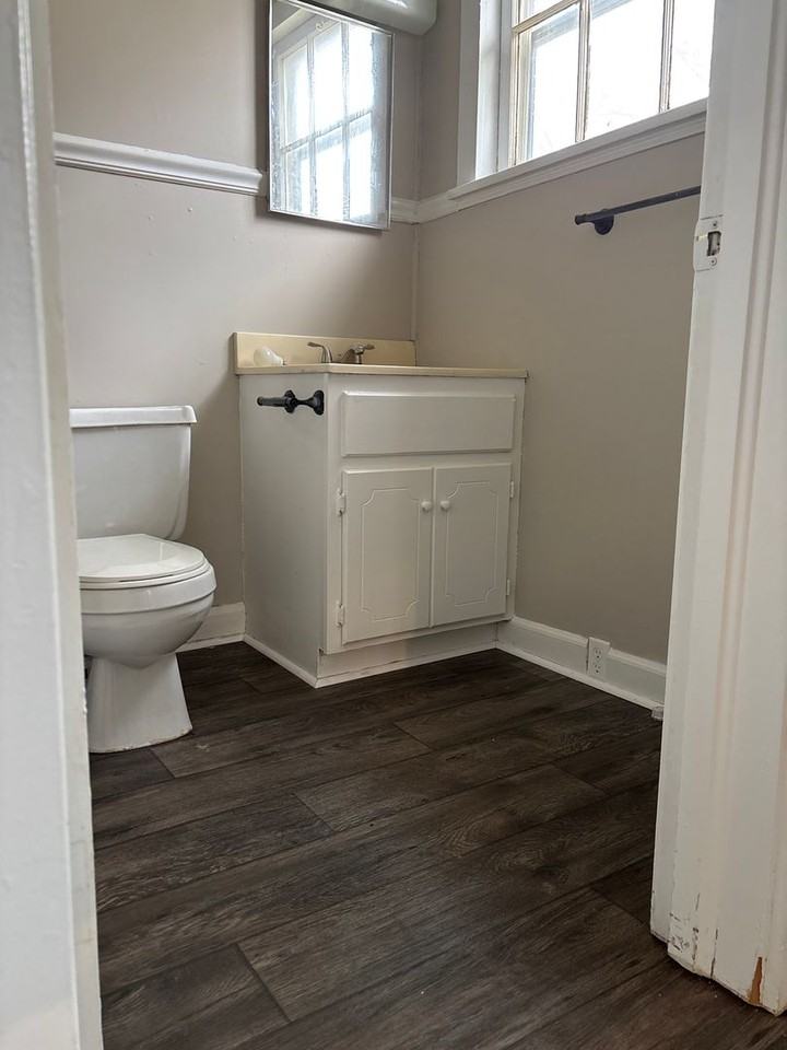 6 4th St - Photo 6 of 8