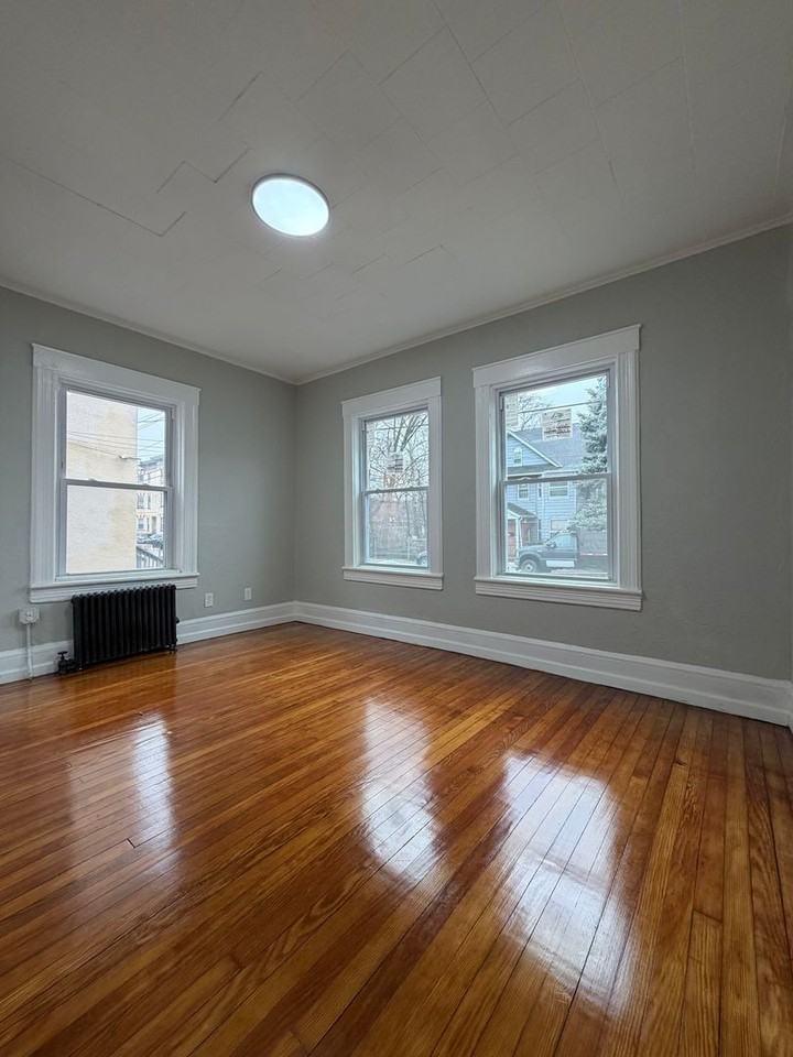 Duer Gardens - Photo 2 of 14