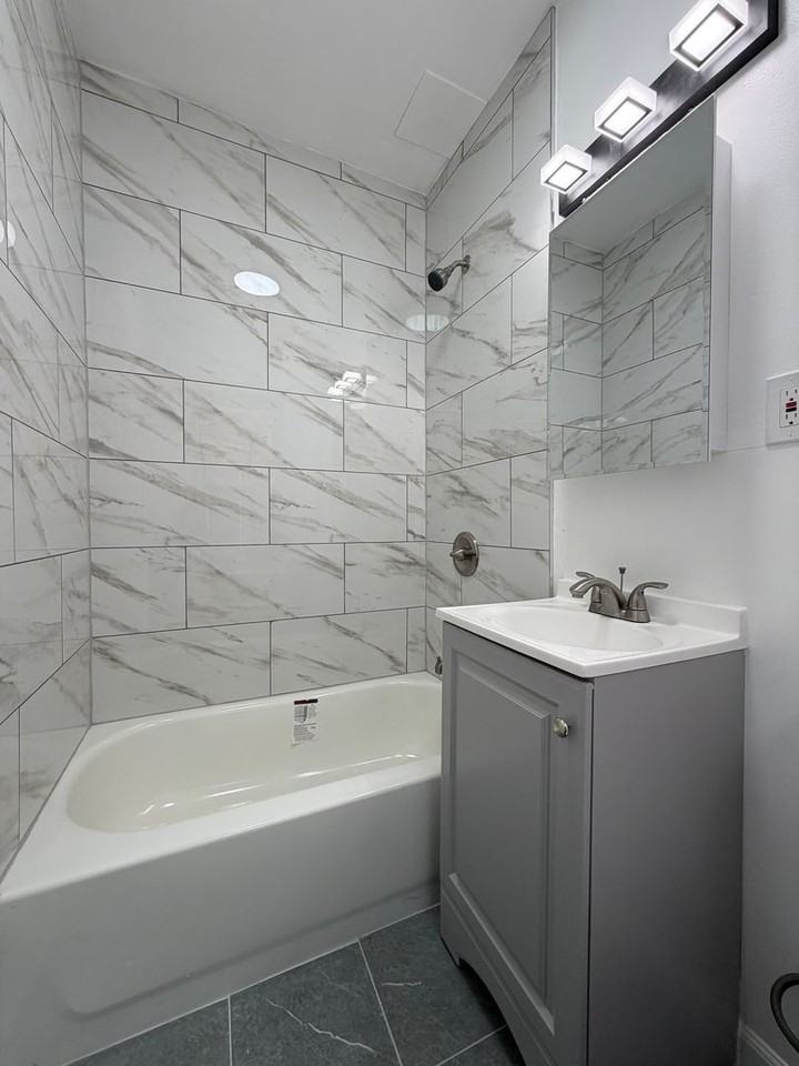 Duer Gardens - Photo 6 of 14