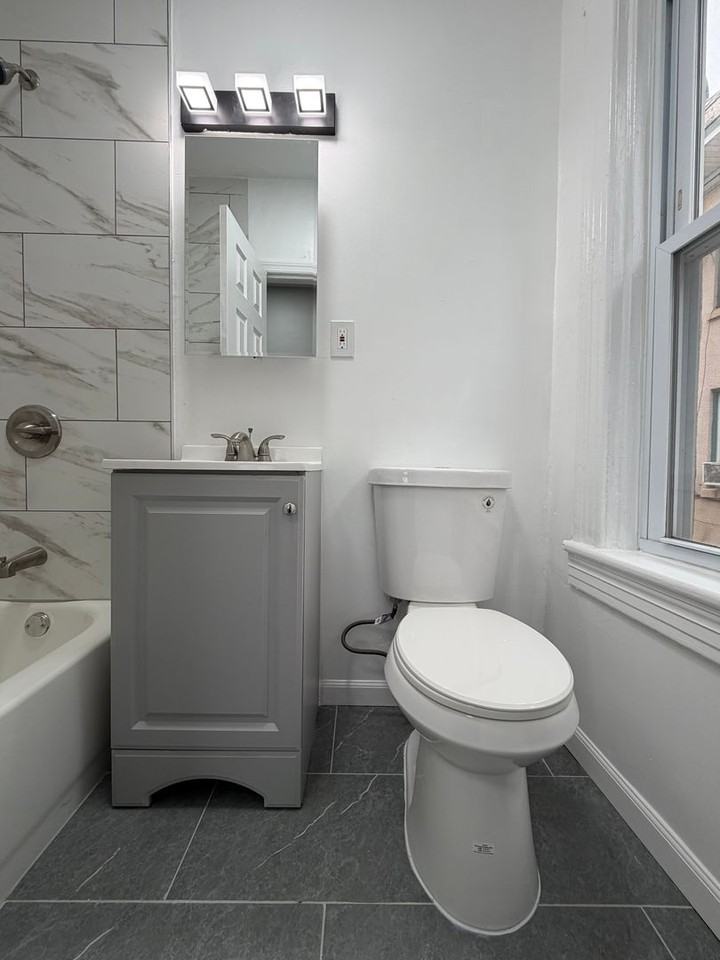 Duer Gardens - Photo 7 of 14