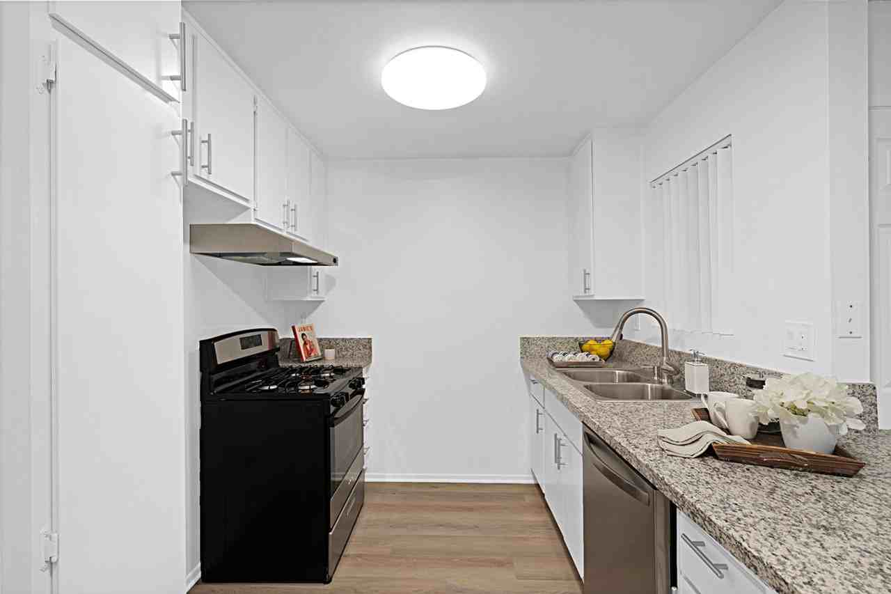 Welcome Home to Vintage Park Apartments - Photo 4 of 12