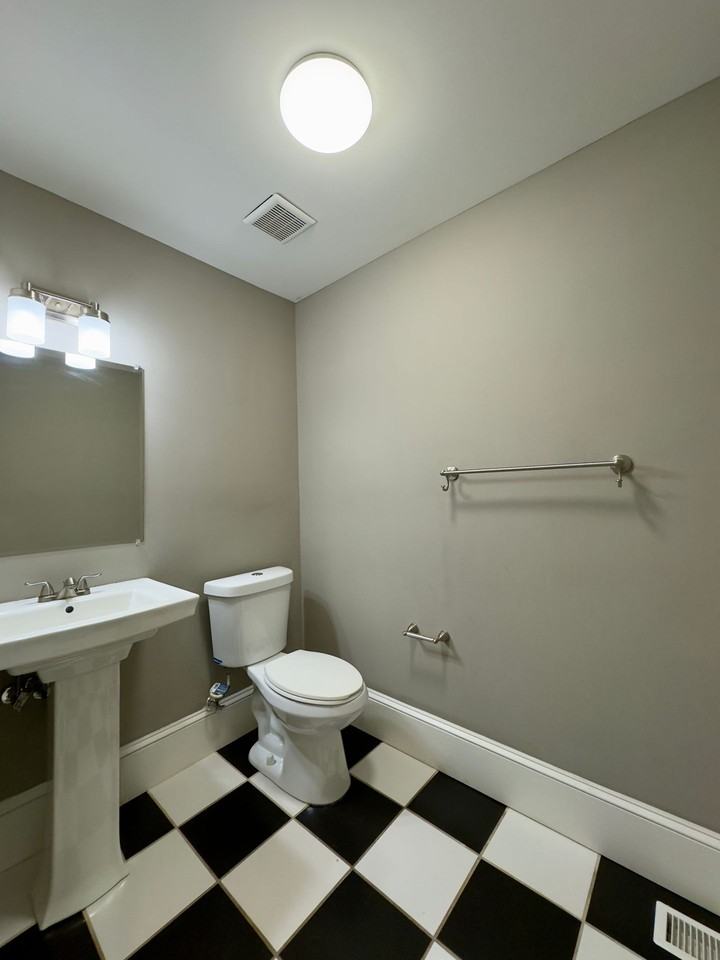 Apartment Units in Downtown, Baltimore, MD! - Photo 4 of 50