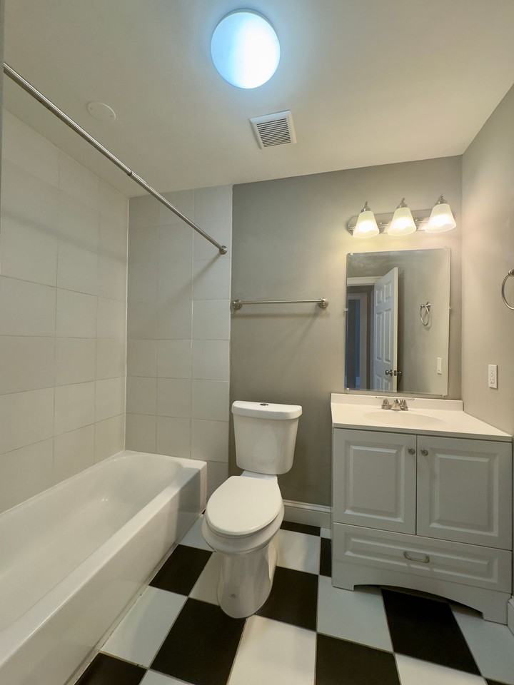 Apartment Units in Downtown, Baltimore, MD! - Photo 7 of 50