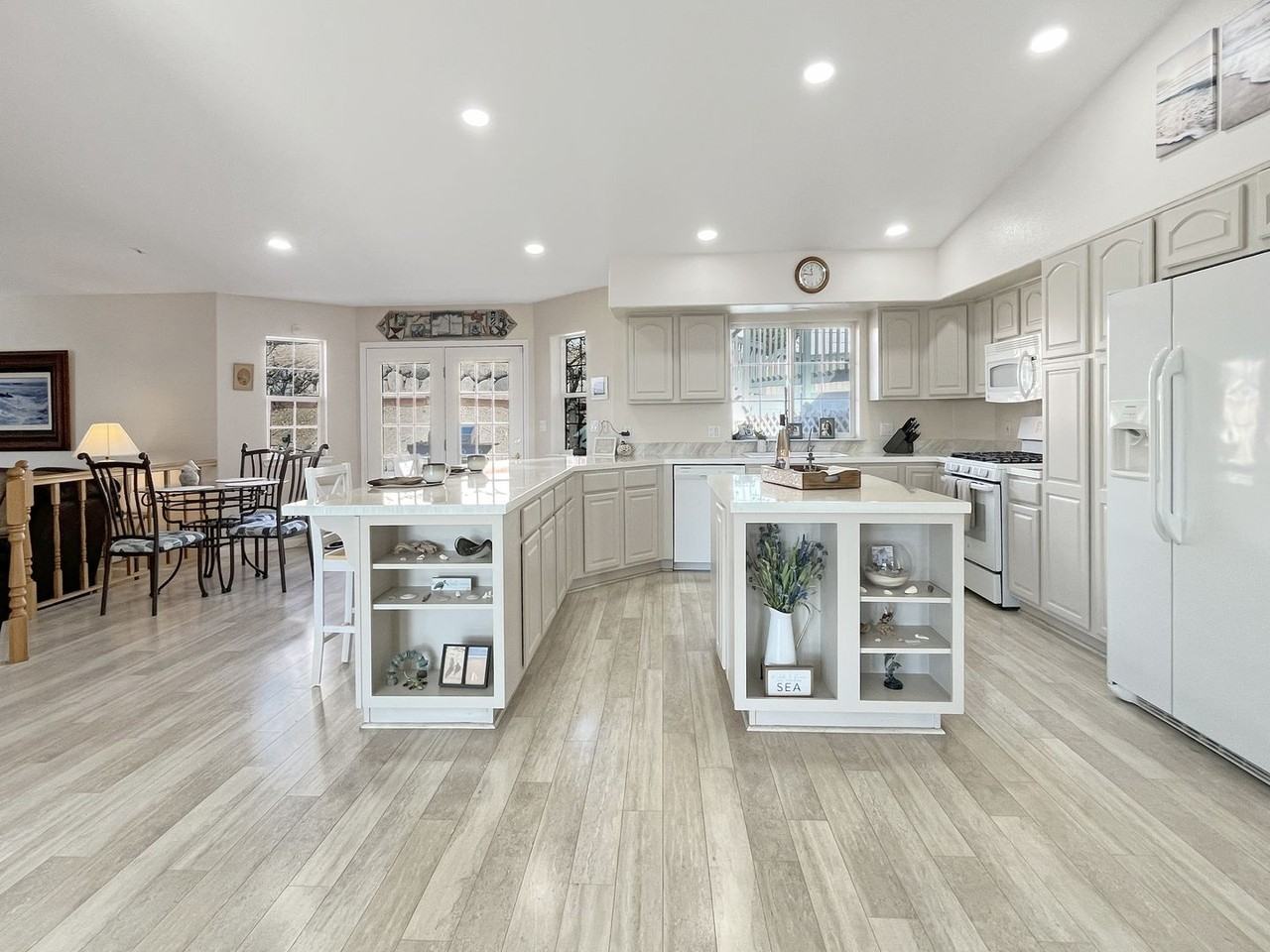 1492 Giannotti Dr - Photo 3 of 22