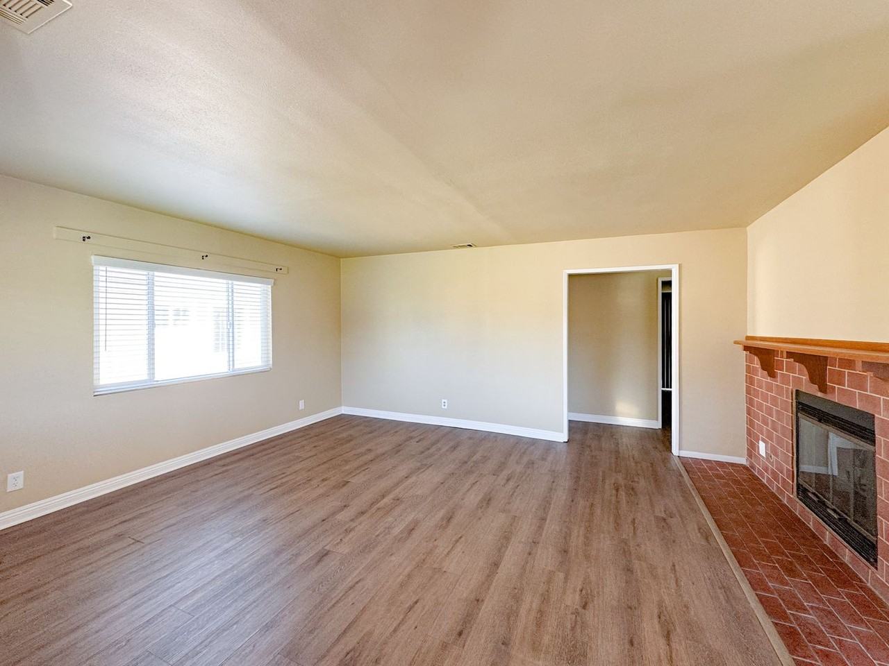 1833 W 148th St - Photo 3 of 15