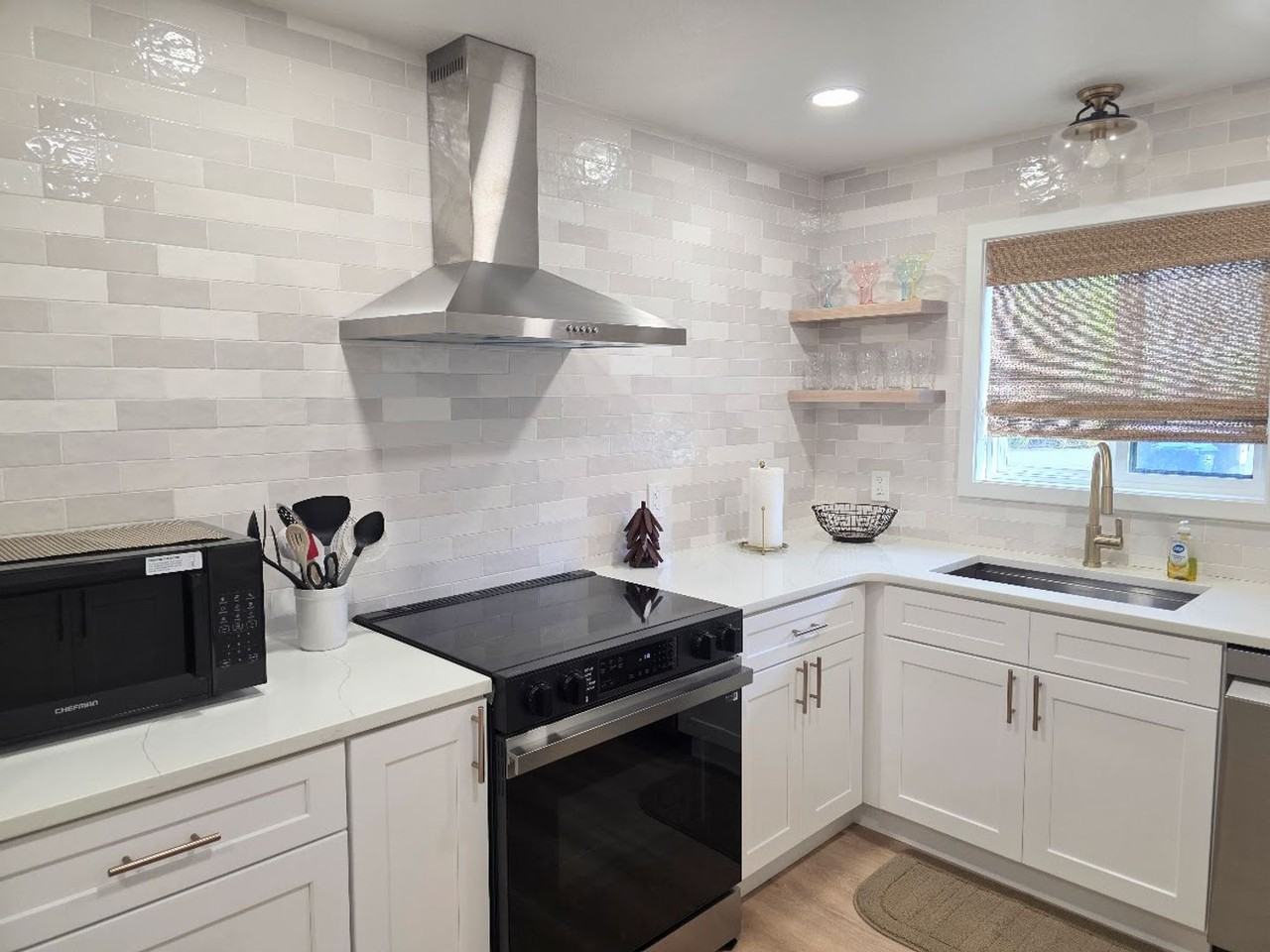 65 Beach Ln - Photo 5 of 26