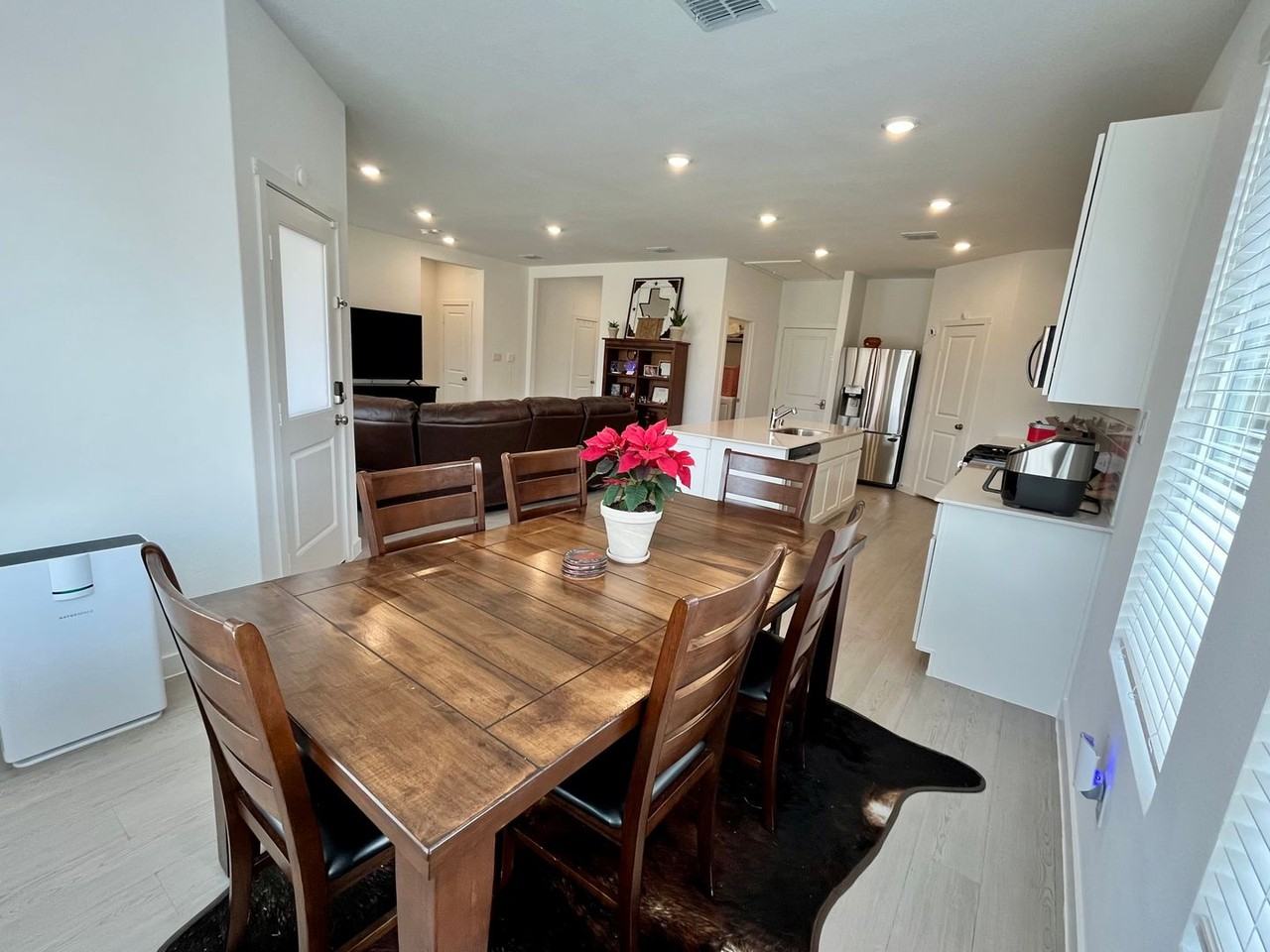 10016 Warlander Dr - Photo 4 of 21