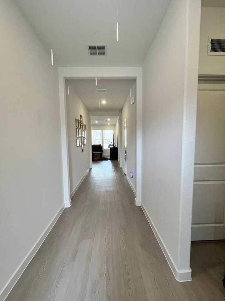 10016 Warlander Dr - Photo 3 of 25