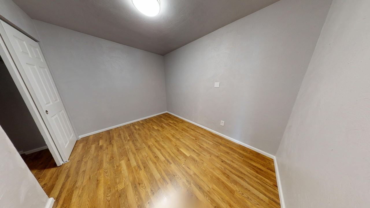 Newark Apartments - Photo 6 of 13