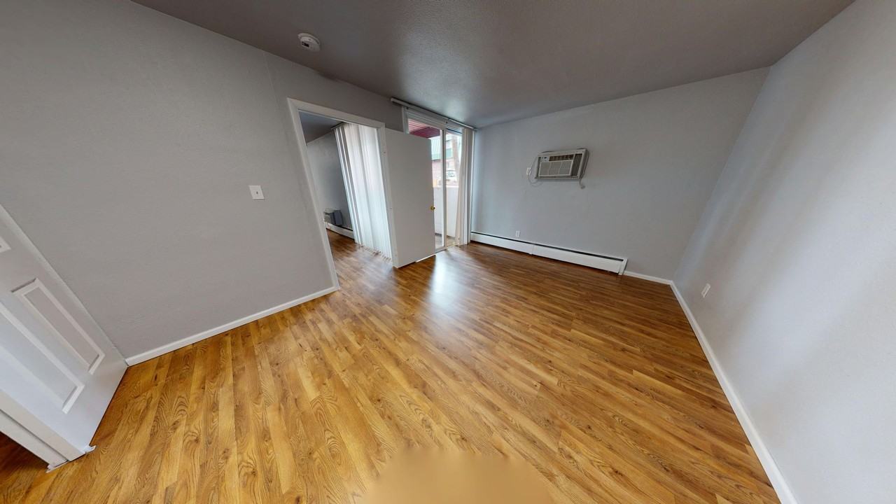 Newark Apartments - Photo 7 of 13