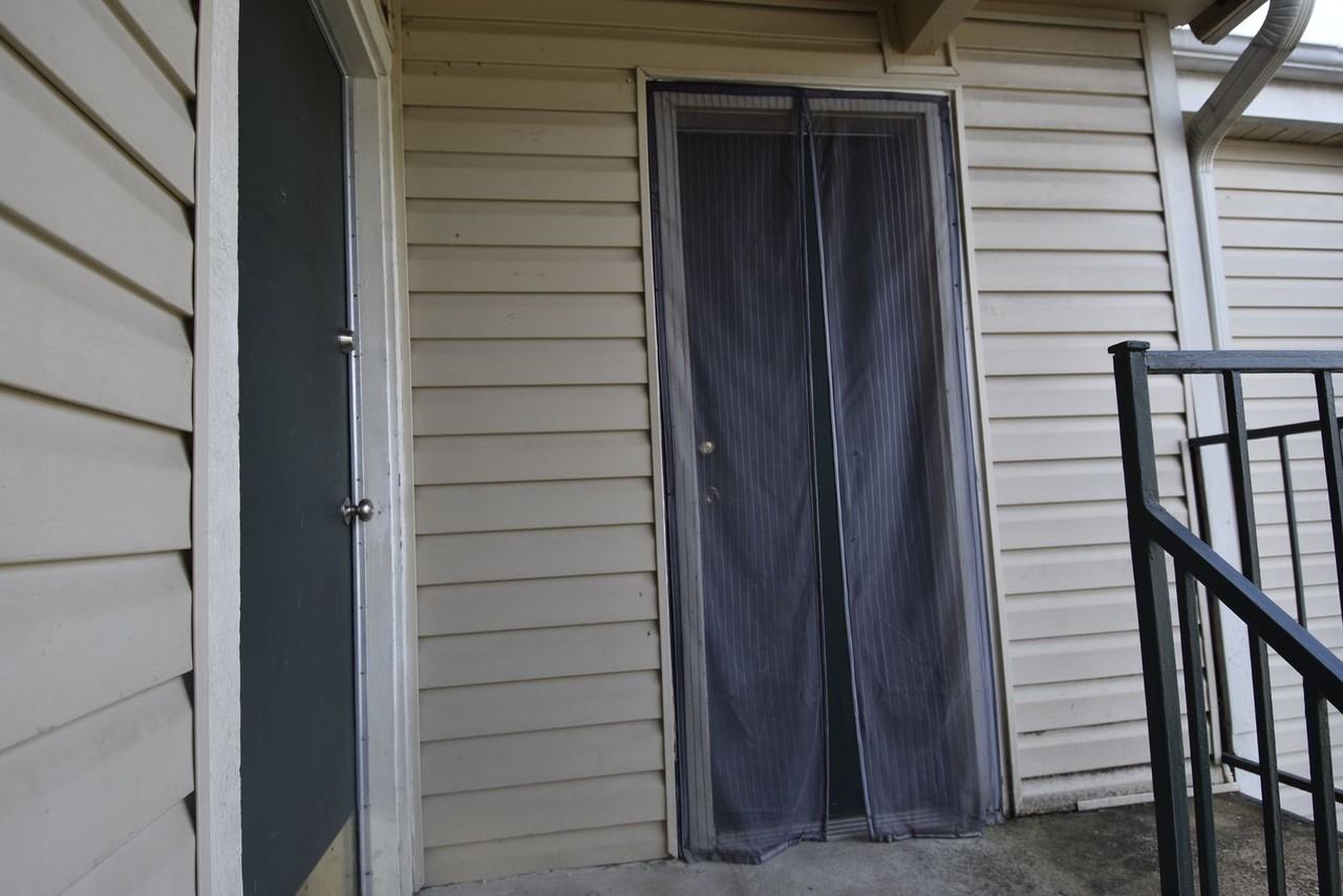 6747 Quail Hollow Ct - Photo 2 of 10