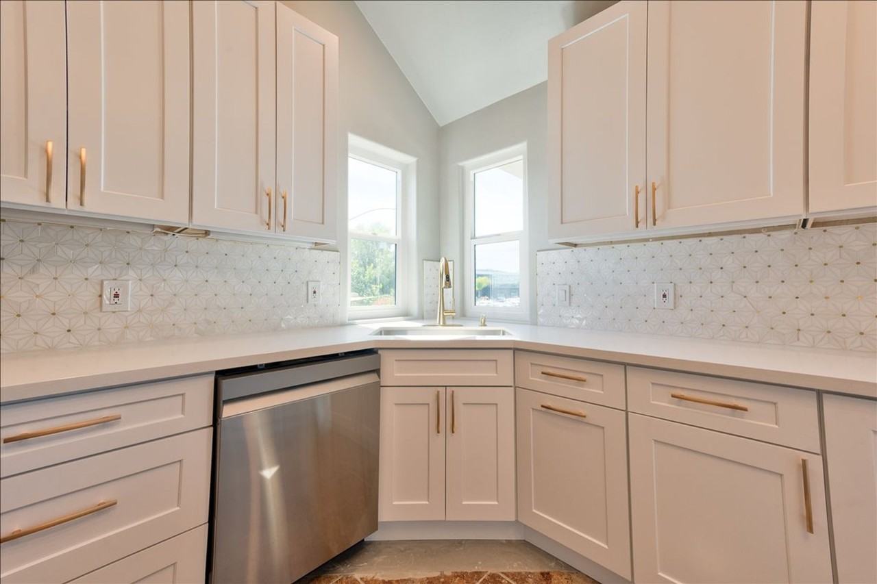 880 La Terraza Blvd #1 - Photo 3 of 22