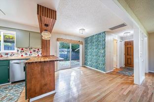 208 Oregon Ter - Photo 1 of 1