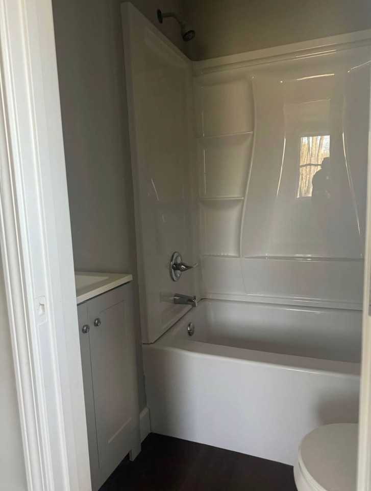 1510 Aurora Ave Se - Photo 6 of 10