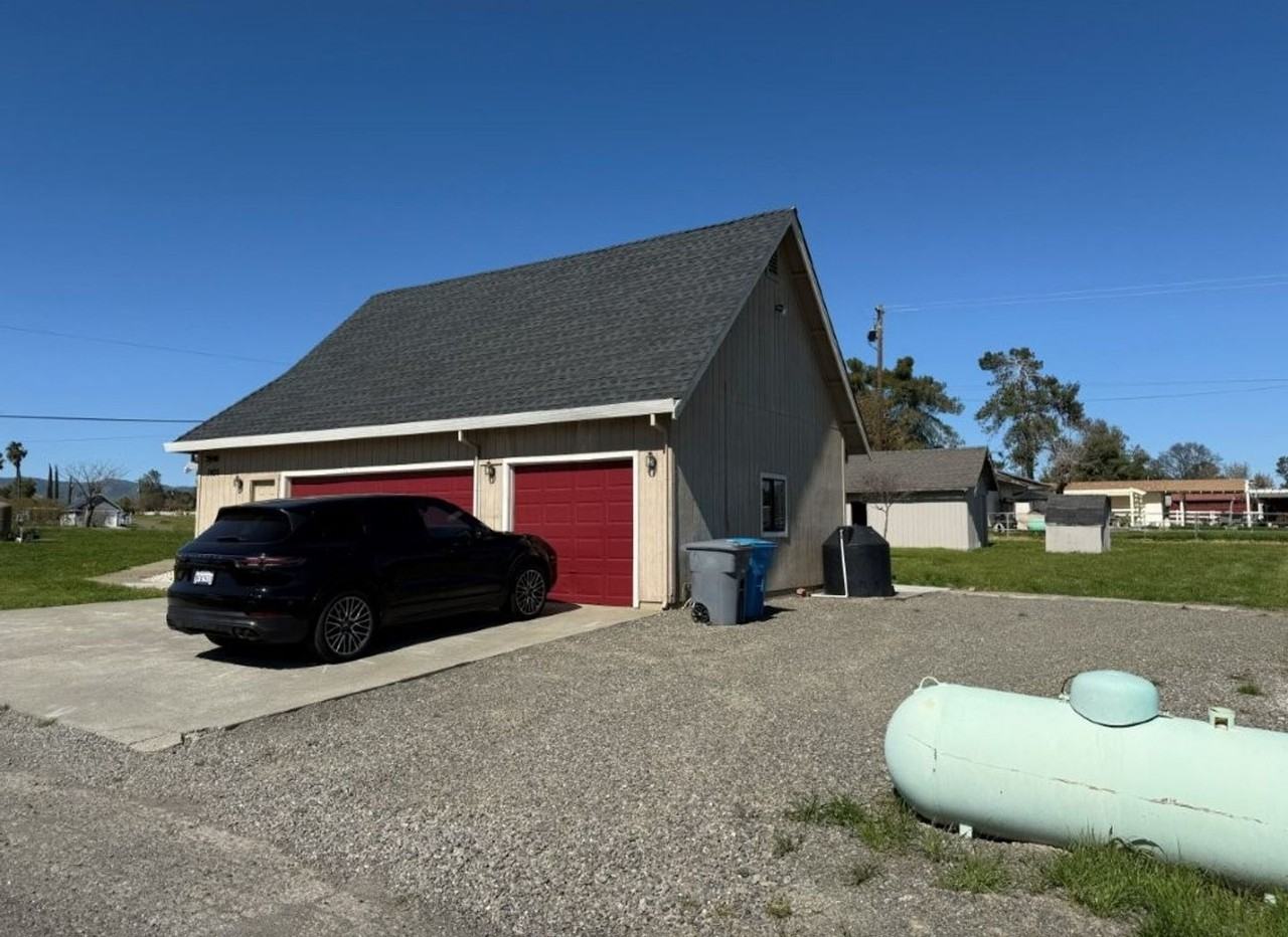 7420 Clement Rd - Photo 7 of 50