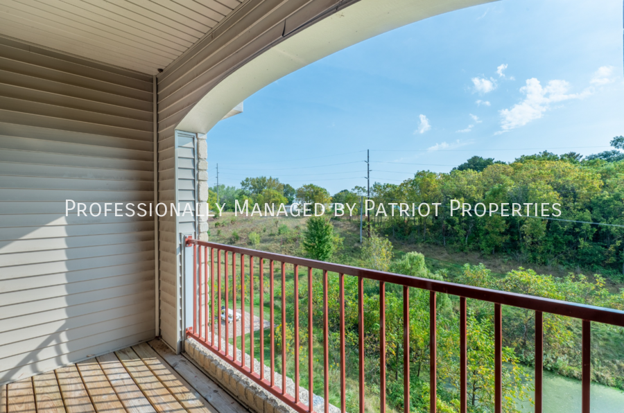 Stratford Place Luxury Apartments - Photo 3 of 35