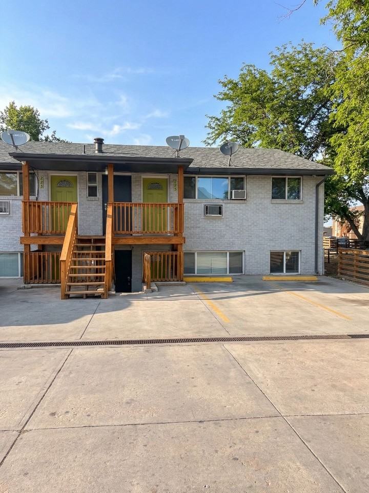 213 S Ingalls Street - Photo 2 of 2