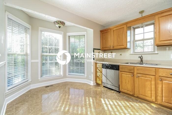 115 Cedar Forest Dr - Photo 5 of 17