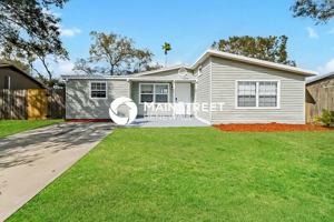 featured image of 1545 76th Ave N