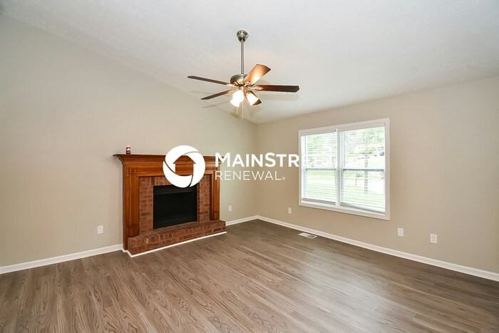 6187 Amberly Rd - Photo 4 of 17