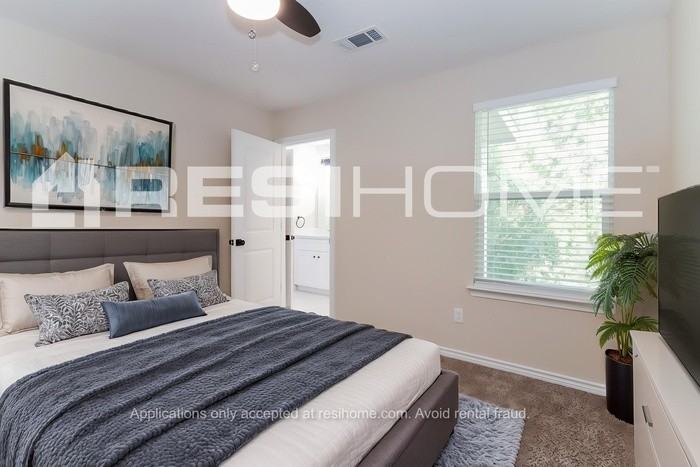 6322 Cebra St - Photo 7 of 19