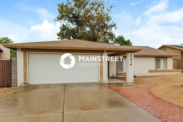 2414 W Redfield Rd - Photo 3 of 16