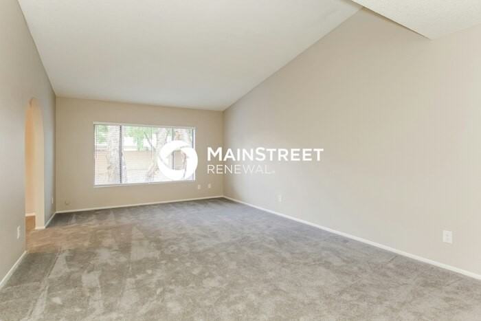 2414 W Redfield Rd - Photo 4 of 16