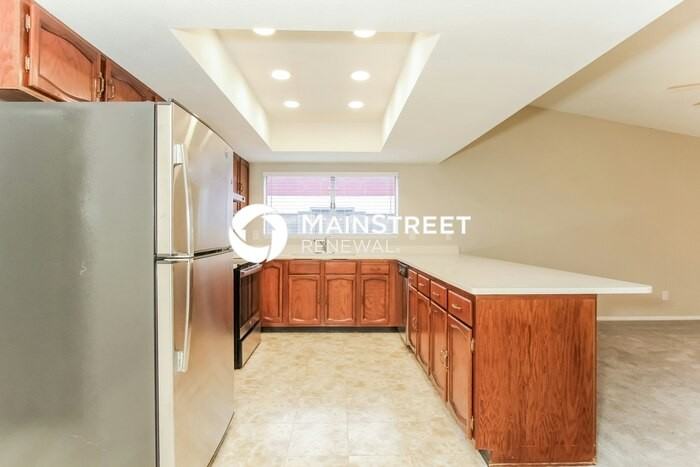 2414 W Redfield Rd - Photo 7 of 16