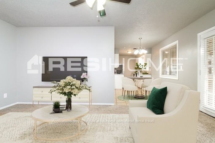 405 Lotus Ave - Photo 5 of 16