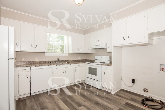 405 N Ransom St - Photo 5 of 15