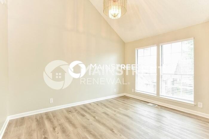 904 Conway Ln - Photo 4 of 15