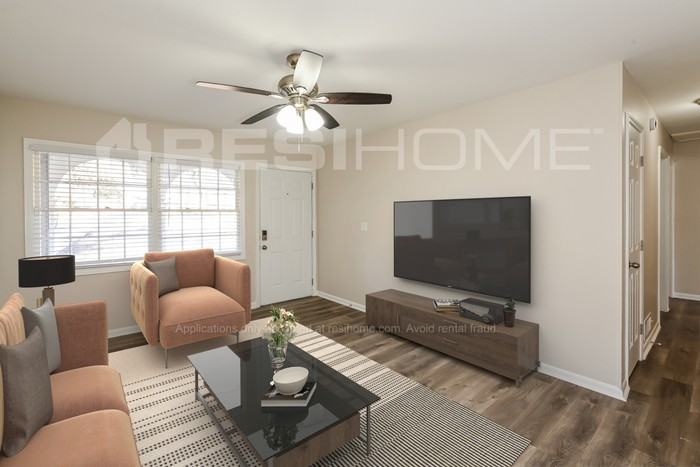 4199 Colony East Dr - Photo 4 of 17