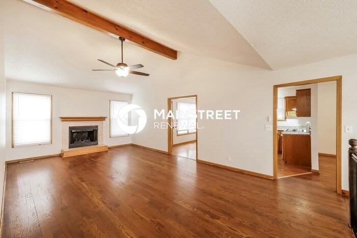 1473 W Mulberry St - Photo 4 of 17