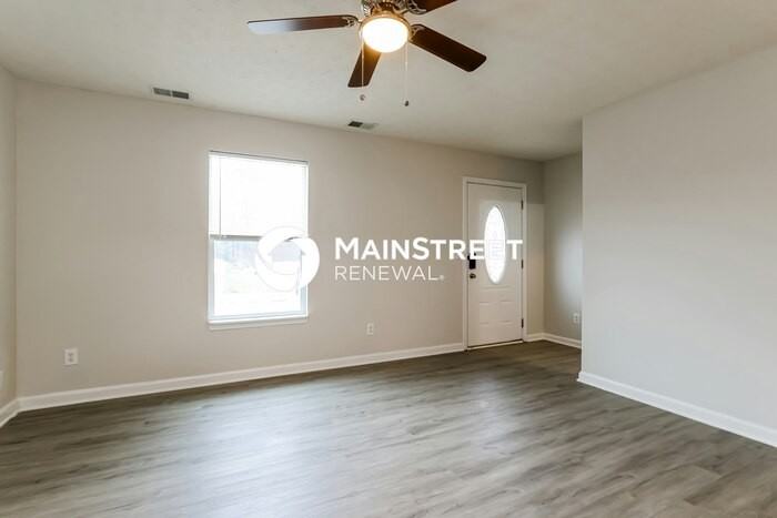 9910 Brooks Bend Rd - Photo 4 of 17