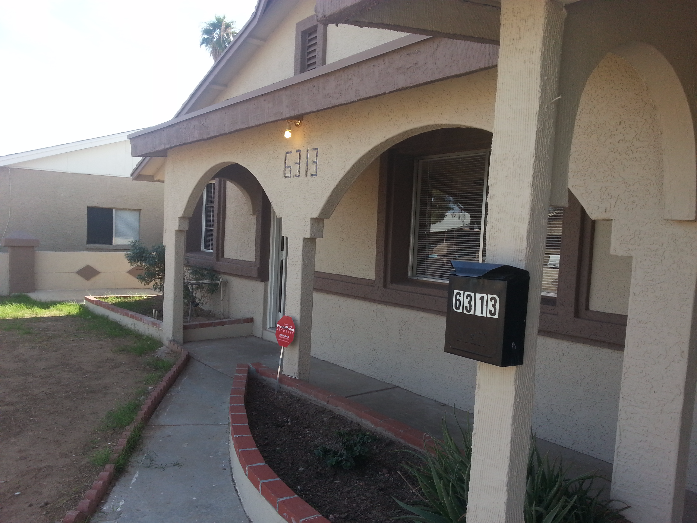 6313 W Earll Dr - Photo 2 of 11