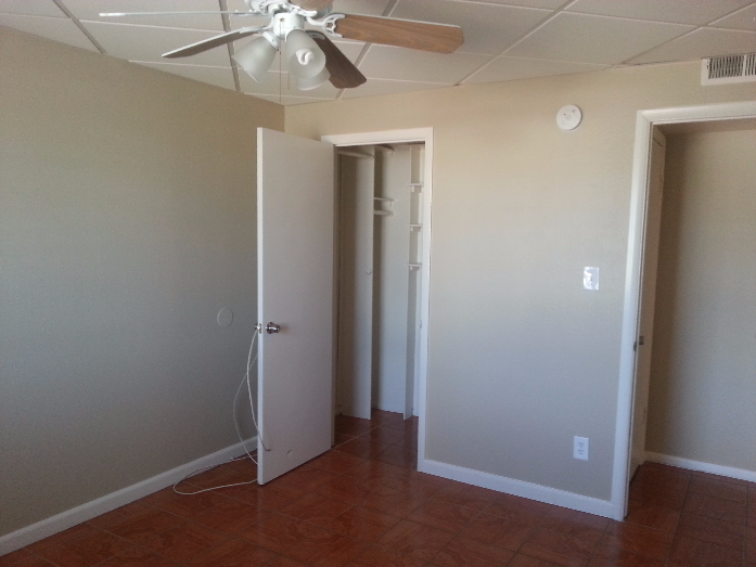 6313 W Earll Dr - Photo 3 of 11