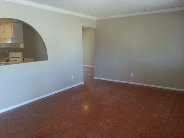 6313 W Earll Dr - Photo 7 of 10