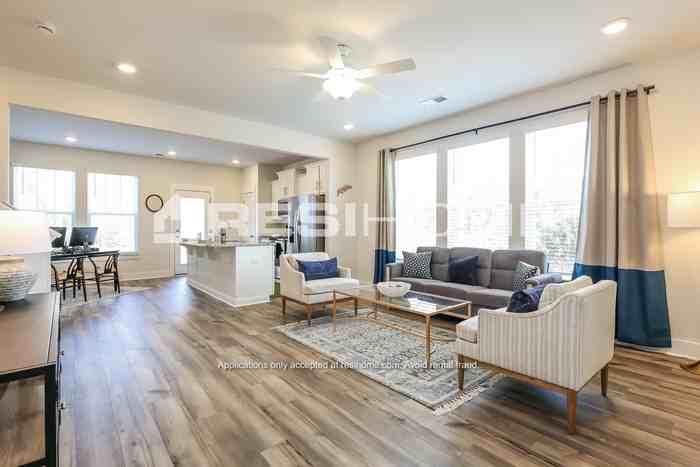 148 Brooklet Trl - Photo 7 of 19