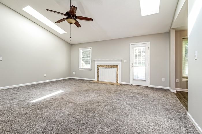 7 Poppy Meadow Ln - Photo 3 of 10