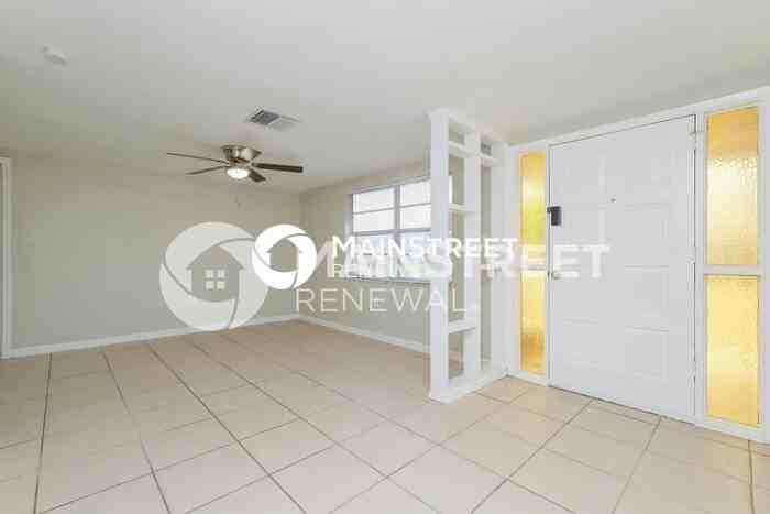 9140 Haverford Ln - Photo 3 of 16