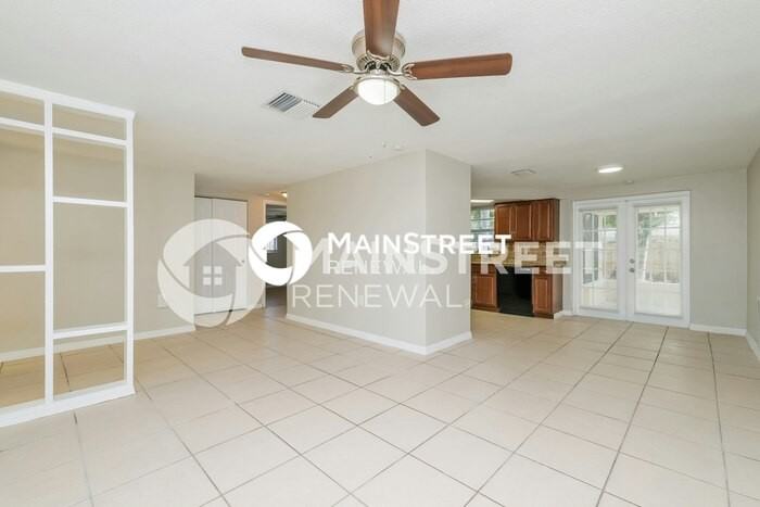 9140 Haverford Ln - Photo 4 of 16