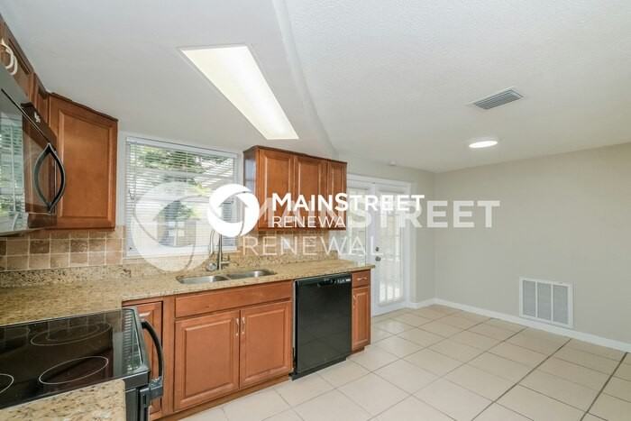 9140 Haverford Ln - Photo 7 of 16