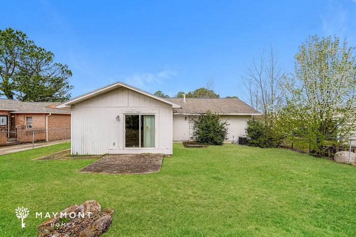 225 Bayberry Rd - Photo 3 of 3