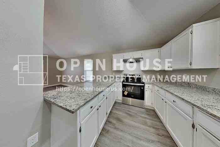 1514 Mayflower Dr - Photo 6 of 22