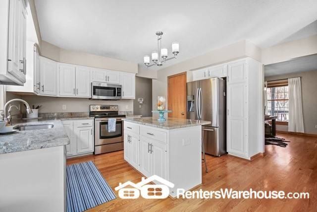 1052 Briar Glen Ln - Photo 7 of 41