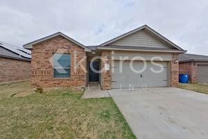 featured image of 825 Nw 5th St