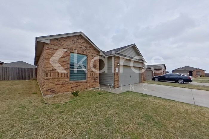 825 Nw 5th St - Photo 2 of 27