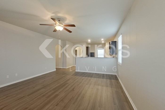 825 Nw 5th St - Photo 7 of 27